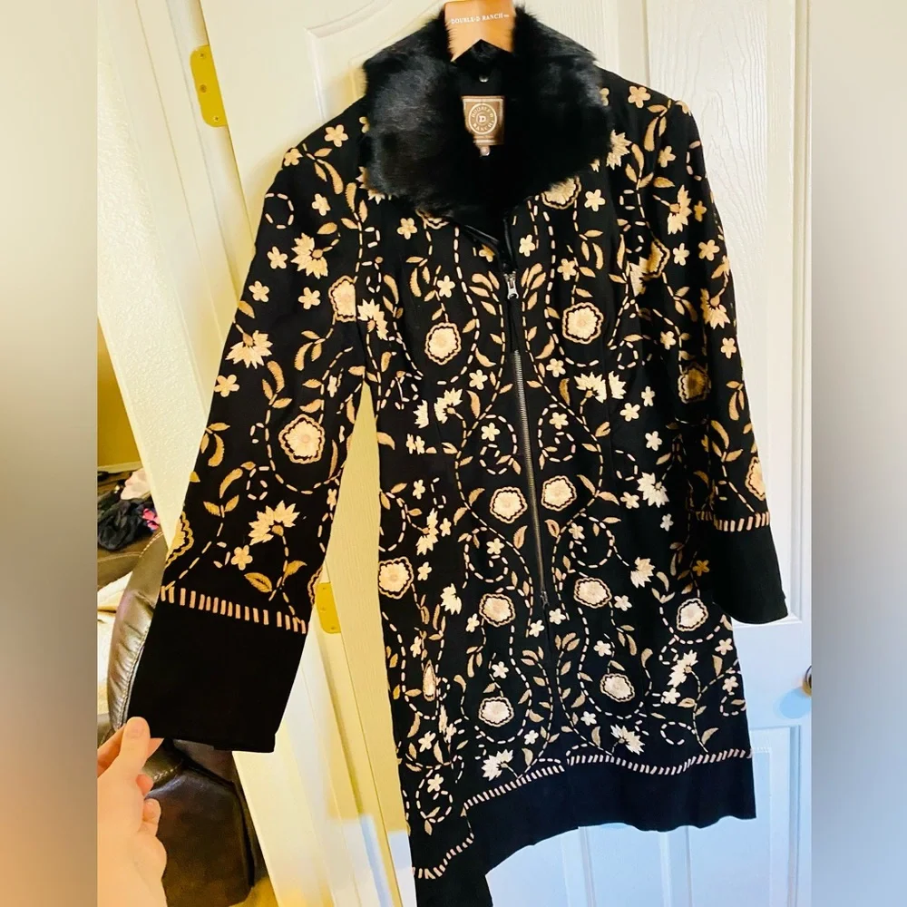 NEW! The Double D Ranch Full-Length Black Suede Hand-Embroidered Obregon Coat - Picture 9 of 17